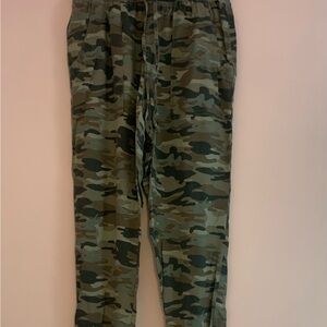 Camouflage GAP Pants